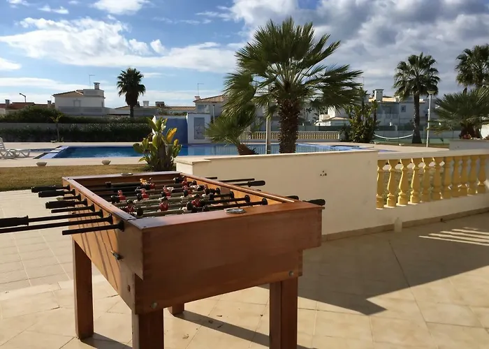 アパート Moradia Gale ギーア