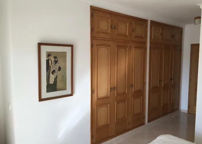 Moradia Gale アパート